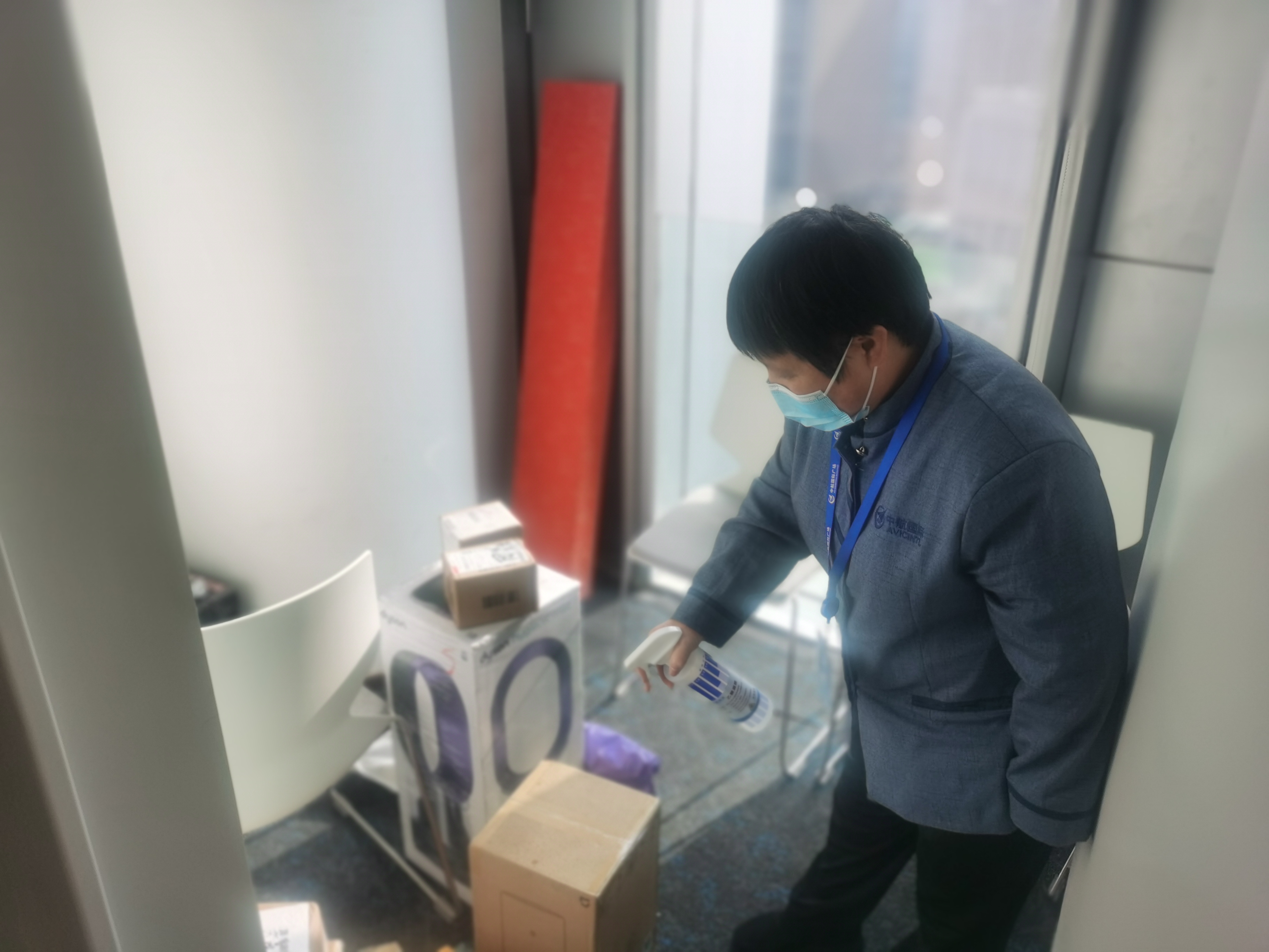 “快递”也要“防疫”——亦庄泛亚电竞集团严格落实快递防疫管控工作